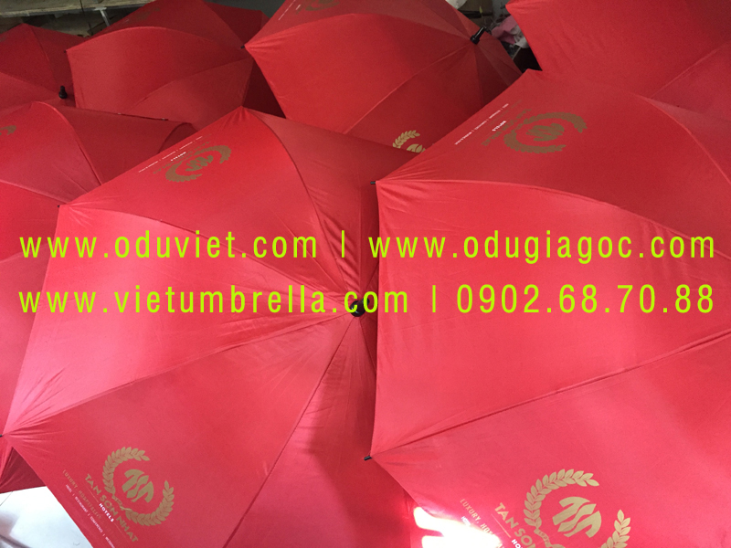 xưởng sản xuất ô dù cầm tay in logo quảng cáo